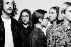 the-neighbourhood-1523877691.16.2560x1440